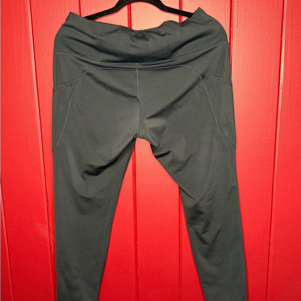 Athleta Black High Rise Leggings with Pockets - XL - Picture 3 of 5